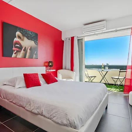 Red Port Nature Apartment *